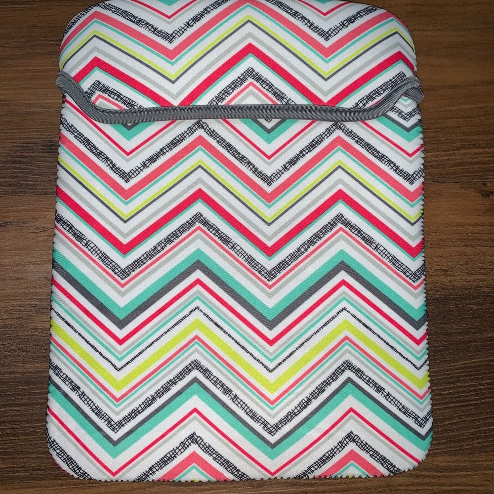Thirty One 9.4” iPad and Tablet Case